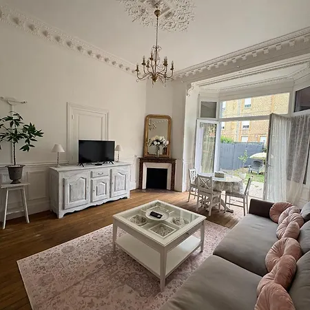 Parfum D'antan Appartement *